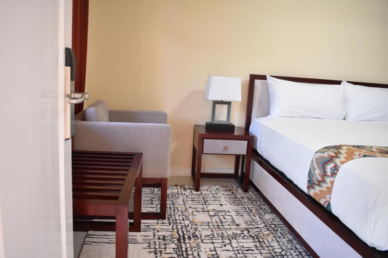 Hotel Grand A View Montego Bay Exterior photo