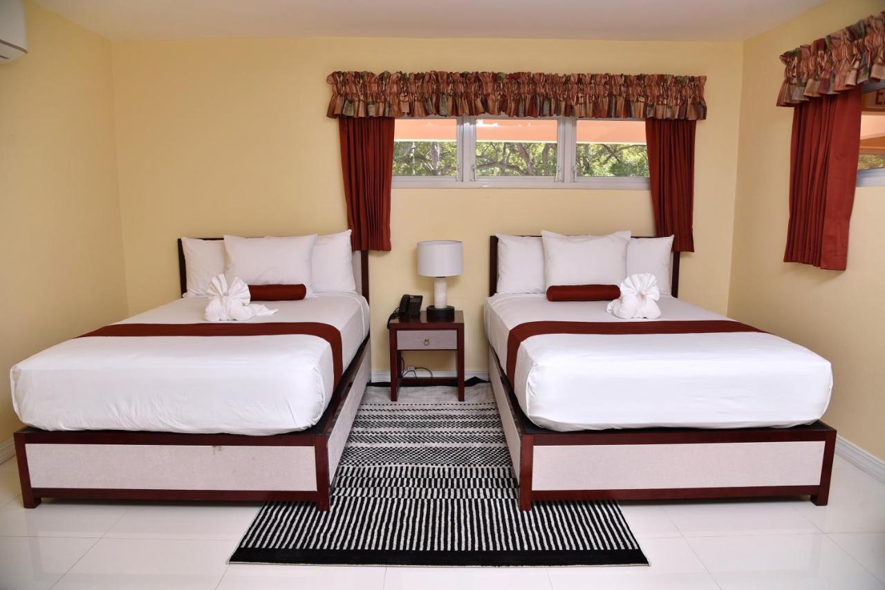 Hotel Grand A View Montego Bay Exterior photo