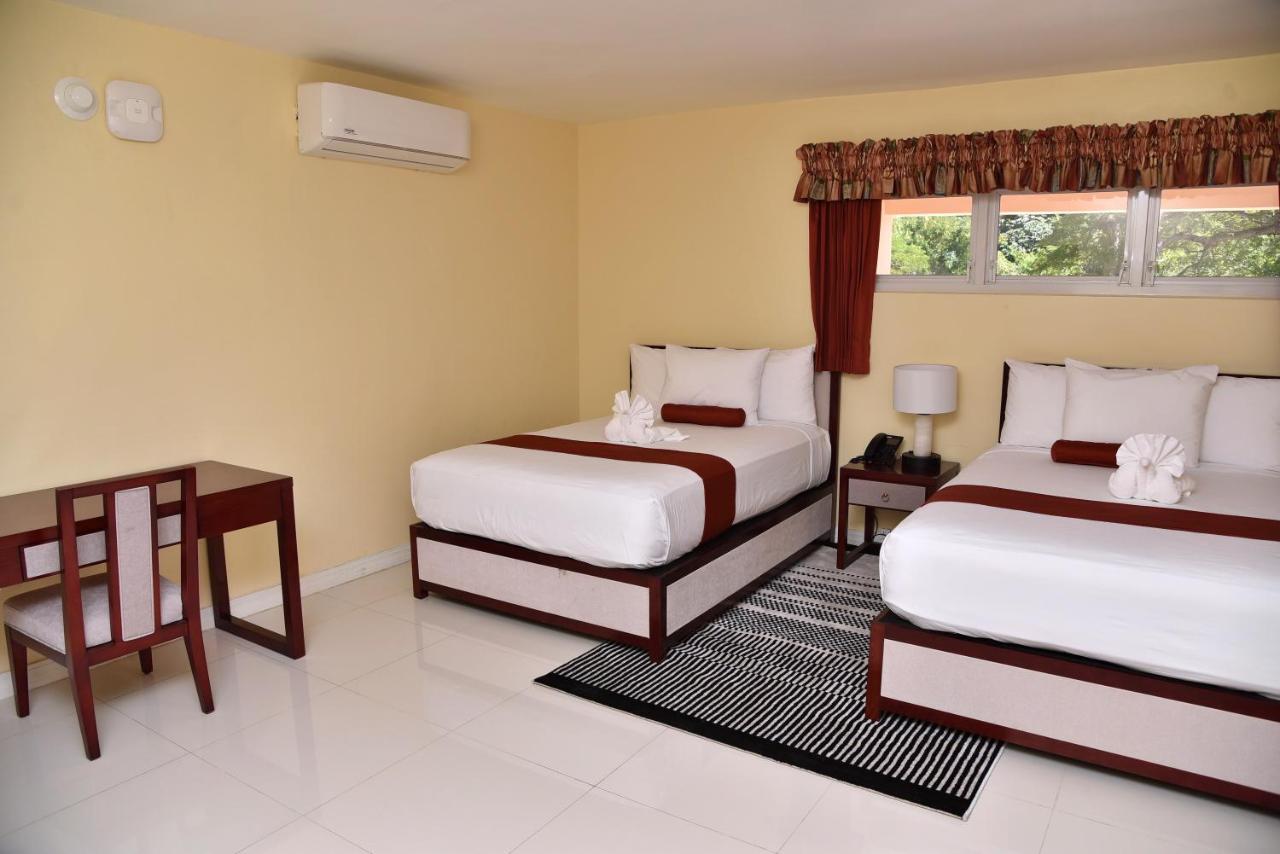 Hotel Grand A View Montego Bay Exterior photo